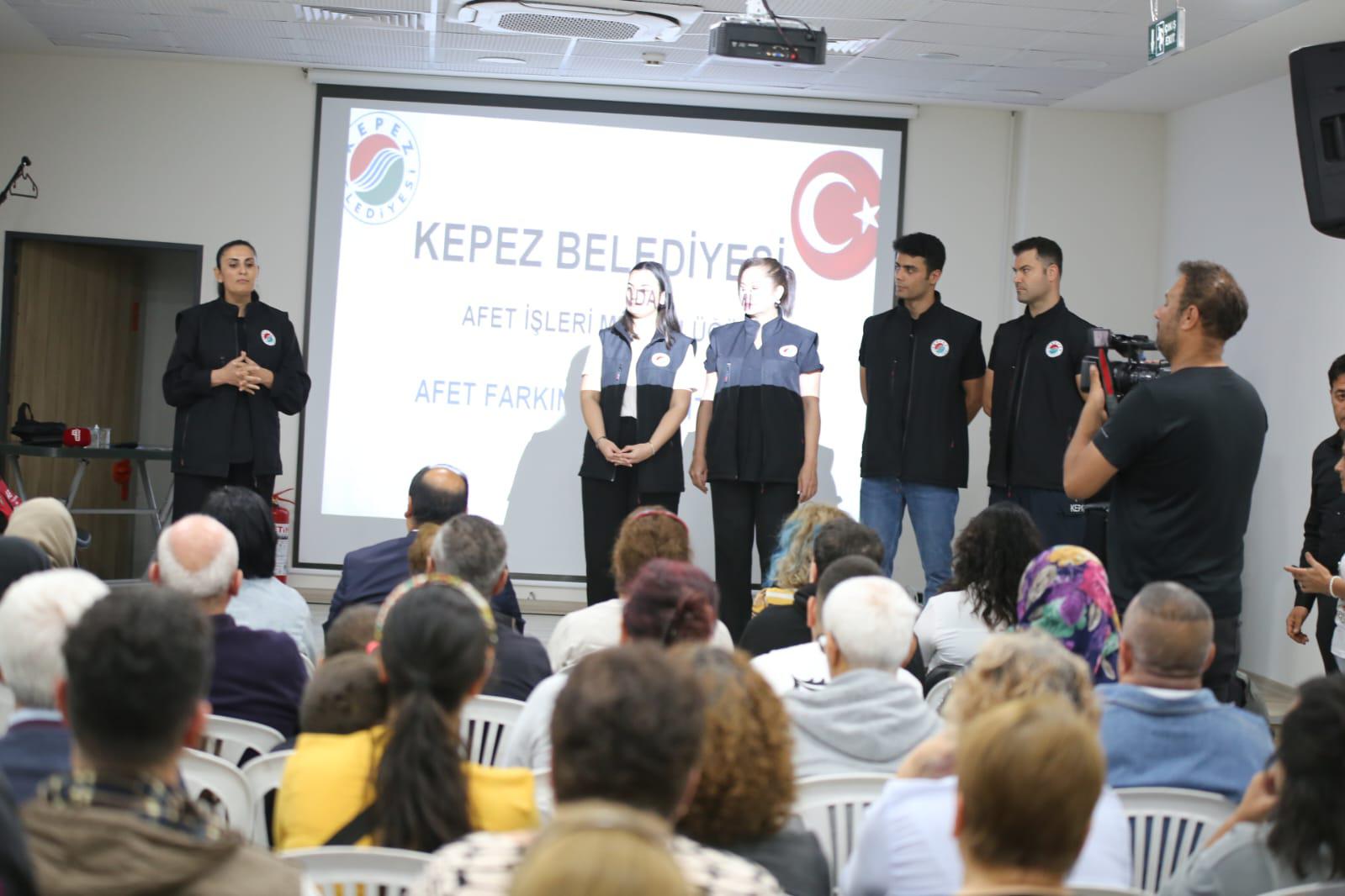 Kepez’in 68 mahallesinde afet farkındalık eğitimleri başladı<