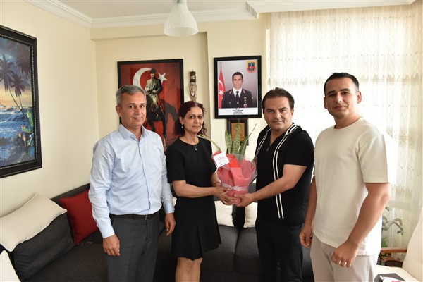 Kepez Belediyesi'nden şehit ailelerine ziyaret
