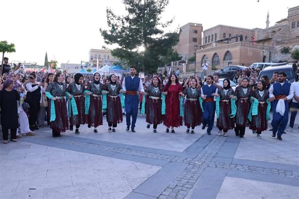 Vali Akkoyun, Gençlik ve Spor Festivali’ne katıldı<