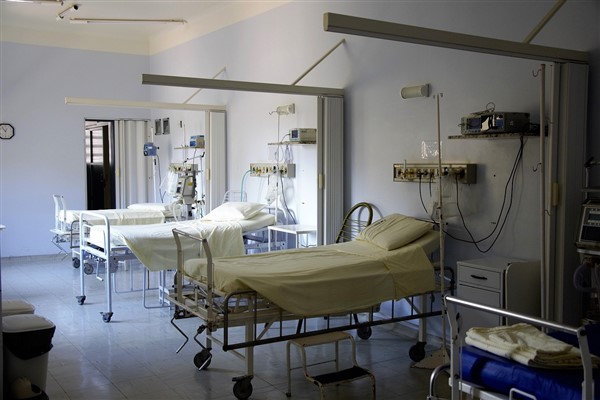 Mersin’deki kazada yaralanan kişiler 15 ambulans ile hastanelere nakledildi