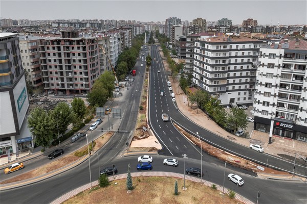 Selahaddin Eyyubi Bulvarı’nın bir kısmı asfaltlanarak hizmete açıldı <