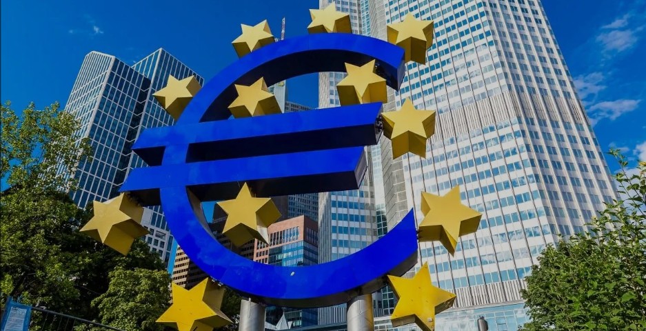 Avrupa Merkez Bankası faiz oranını yüzde 2'de sabit bıraktı<