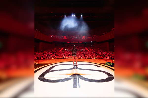 Sıla’dan Anadolu turnesinde yeni albüm rüzgarı