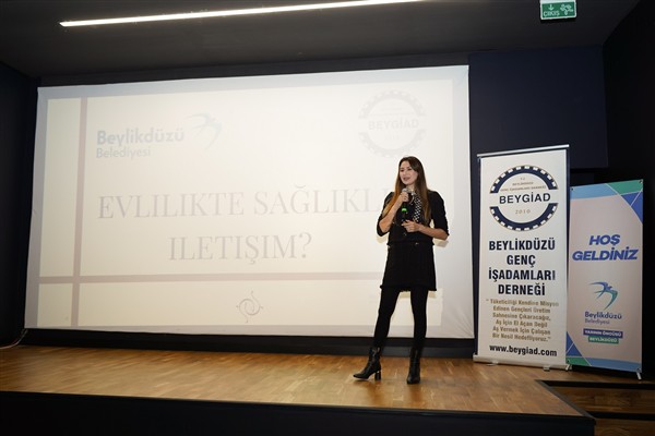 Beylikdüzü’nde “Evlilik Okulu” başladı