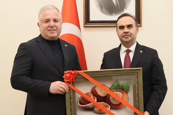 Giresun Belediye Başkan Vekili Kara, Bakan Kacır’ı ziyaret etti<