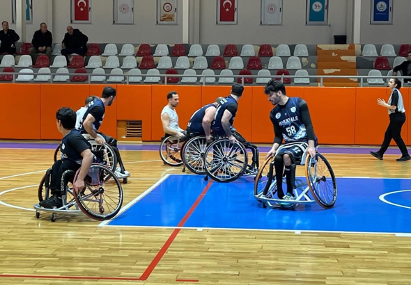 Pamukkale Belediyespor Tekerlekli Sandalye Basketbol Takımı'ndan galibiyet<