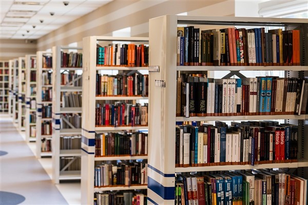 Malatya 100. Yıl İl Halk Kütüphanesi hizmete açıldı<