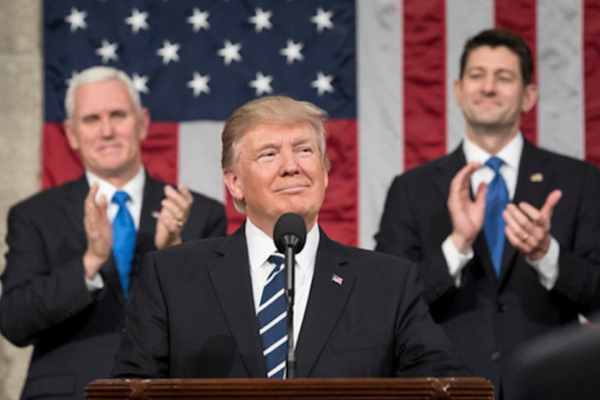 Trump: Petrol fiyatları çakılacak<