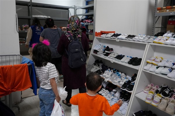 Düzce Belediyesi'nden çocuklara bayramlık desteği