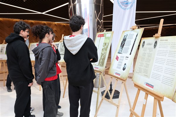 Pamukkale’de Mehmet Akif Ersoy sergisiyle İstiklal Marşı anıldı