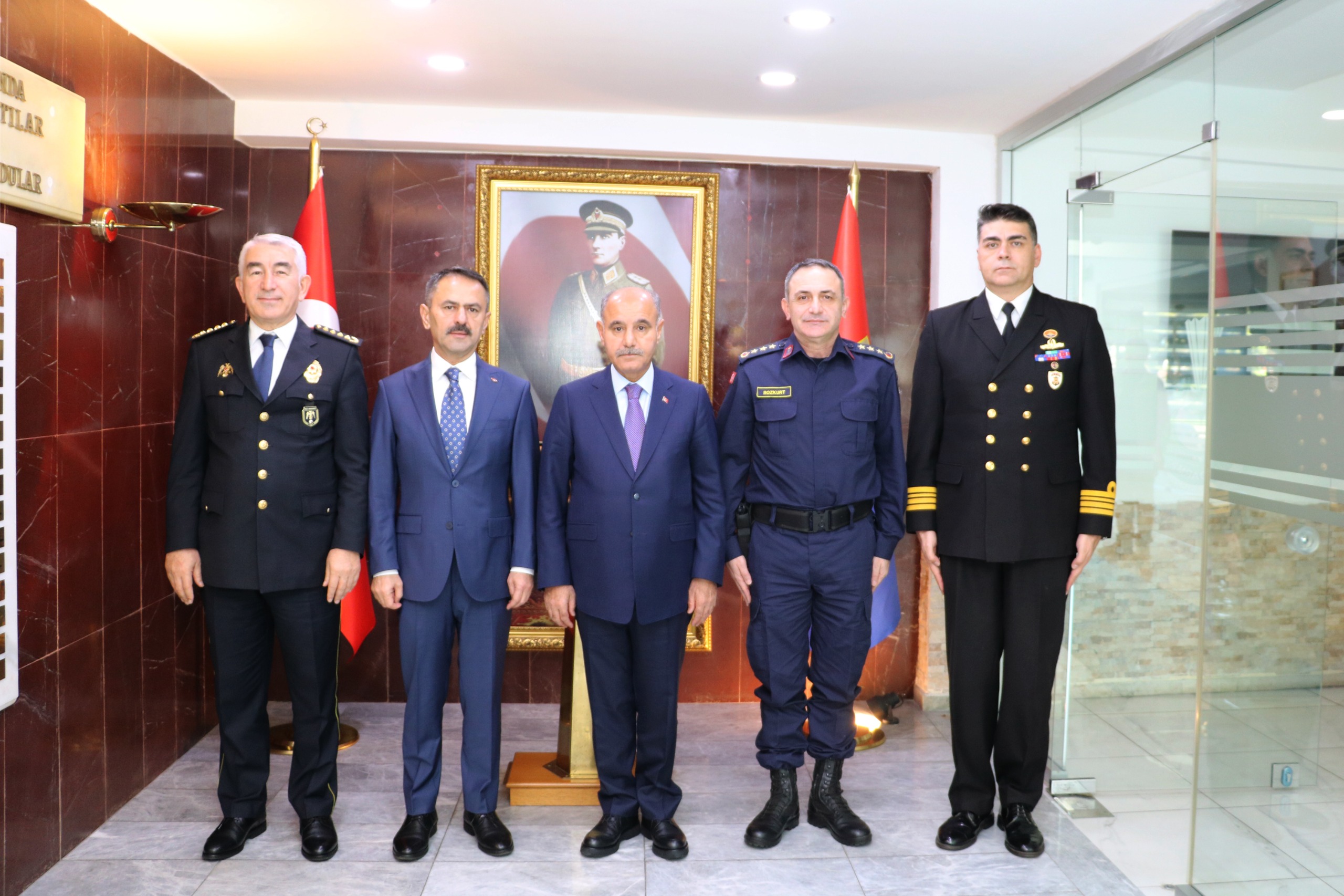 İçişleri Bakan Yardımcısı Aktaş Kocaeli İl Jandarma Komutanlığı'nı ziyaret etti<