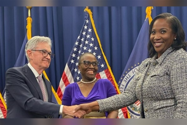 Lisa Cook, Trump yönetimini kendisini görevden alma girişimi nedeniyle dava edecek