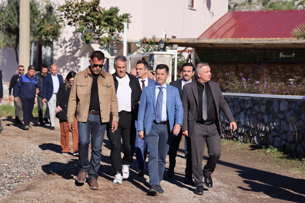Başkan Ünlü, saha incelemeleri gerçekleştirdi
