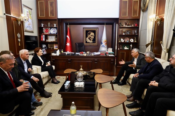 Akşener'den Başkan Karalar'a ziyaret