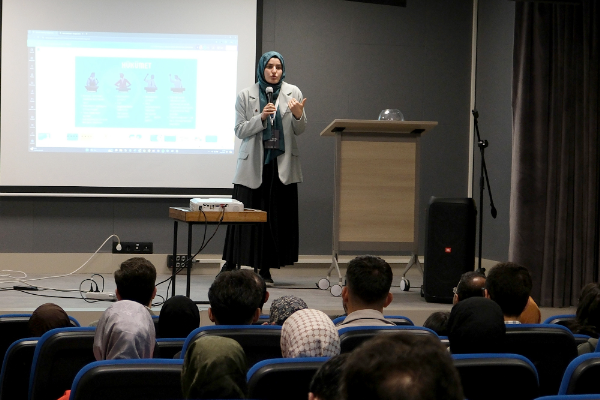 Konya'da “Filistin” temalı Liseler Arası Münazara Yarışması düzenlendi