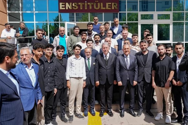 “Türkiye’de ve Bölgemizde Güvenlik Meseleleri” konferansı düzenlendi
