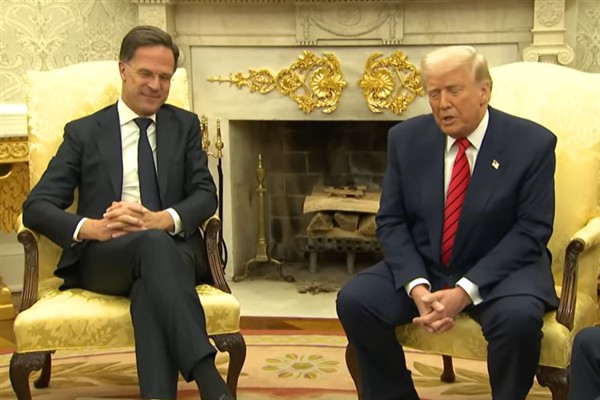 NATO Genel Sekreteri Rutte, ABD Başkanı Trump ile bir araya geldi<