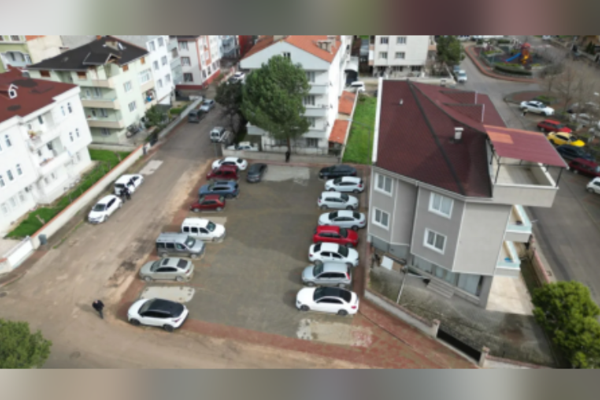 Kemalpaşa Mahallesi'nde 21 araçlık otopark hizmete girdi