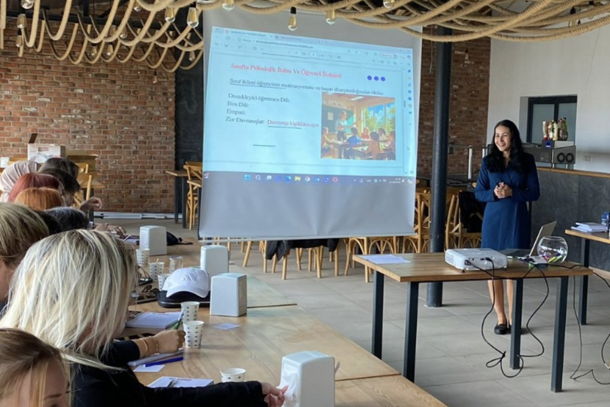 Çınar Akademi öğretmenlerine mesleki eğitim semineri