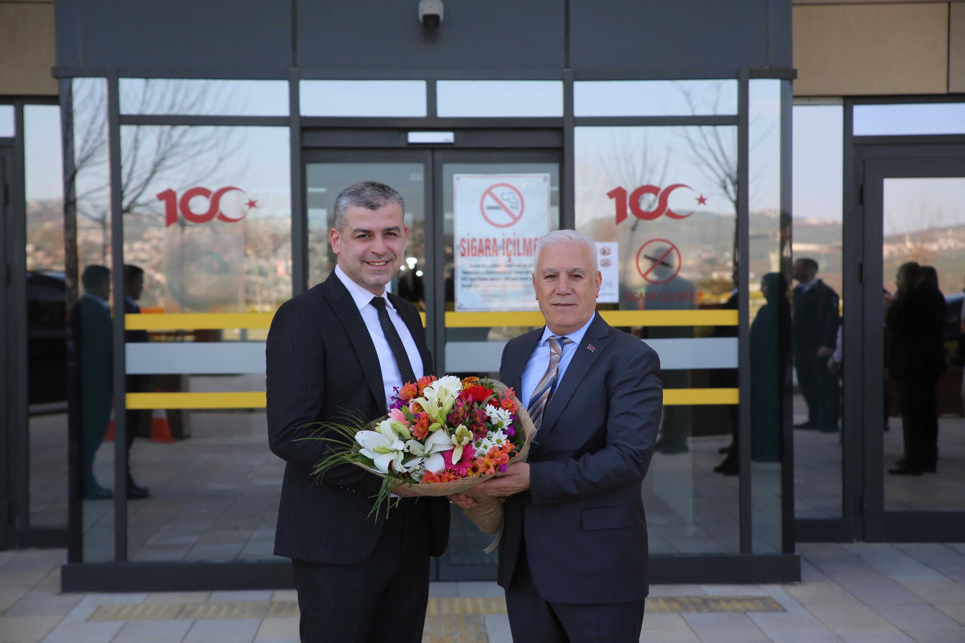 Başkan Bozbey’den 14 Mart Tıp Bayramı ziyareti<