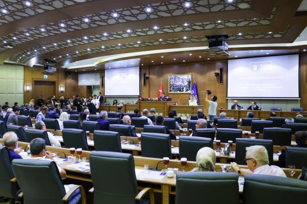 Bursa’da tüm otobüsler elektrikliye dönüştürülecek