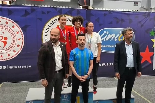 RTEÜ öğrencisi Boks Türkiye Şampiyonası'nda altın madalya aldı<