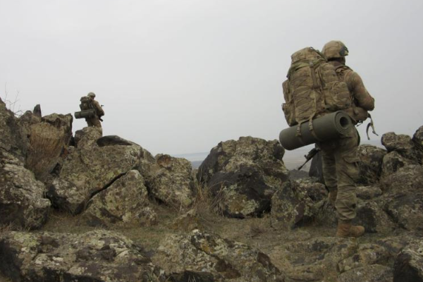 Irak'ın kuzeyindeki barınma kampından kaçan 2 PKK'lı terörist teslim oldu