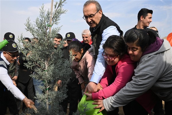 Vali Yavuz, “Milli Ağaçlandırma Günü” etkinliğine katıldı