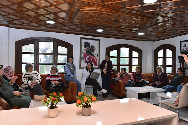 Kepez’de kadınlara yönelik “Öfke ve Stres Yönetimi” eğitimi verildi<