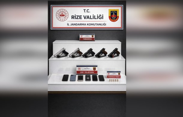 Rize'de 5 adet tabanca ele geçirildi<
