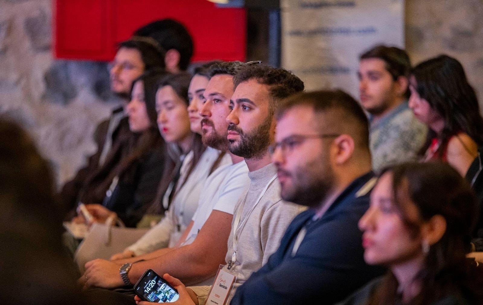 İzmir Seninle Projesi tüm hızıyla sürüyor <