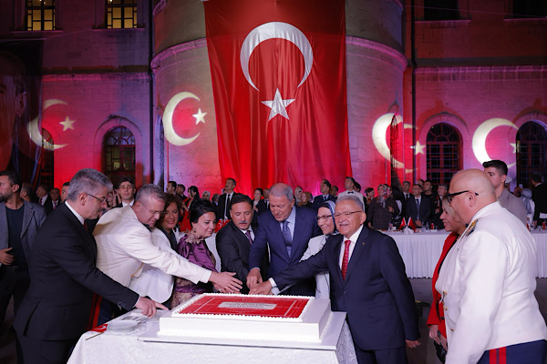 Kayseri’de 30 Ağustos Zafer Bayramı resepsiyonu düzenlendi<