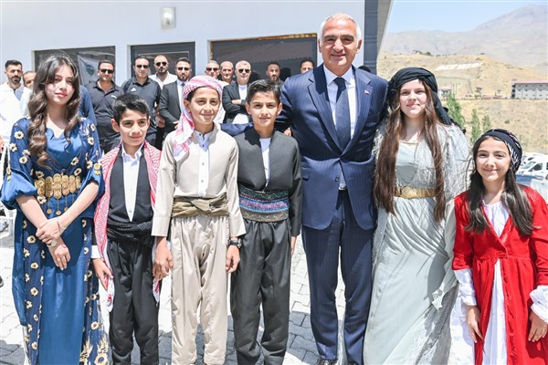 Bakan Ersoy: Hakkari'de 6'ncı halk kütüphanemizi hizmete açtık