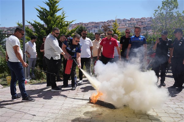 Keçiören Belediyesi personeline afet ve yangın eğitimi verildi<