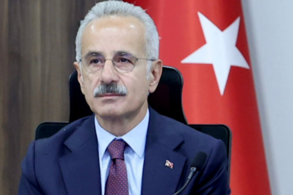 Uraloğlu: Fırat’ın iki yakasını birleştiren Nissibi Köprüsü 11 yaşında