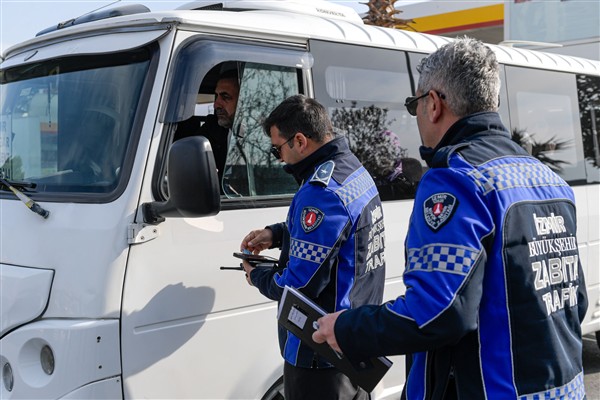 İzmir'de toplu taşımaya yönelik denetim<