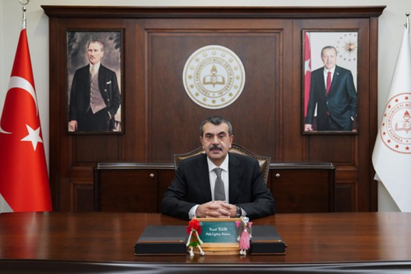 Bakan Tekin: Milli şuurumuz her daim zinde olmalı <