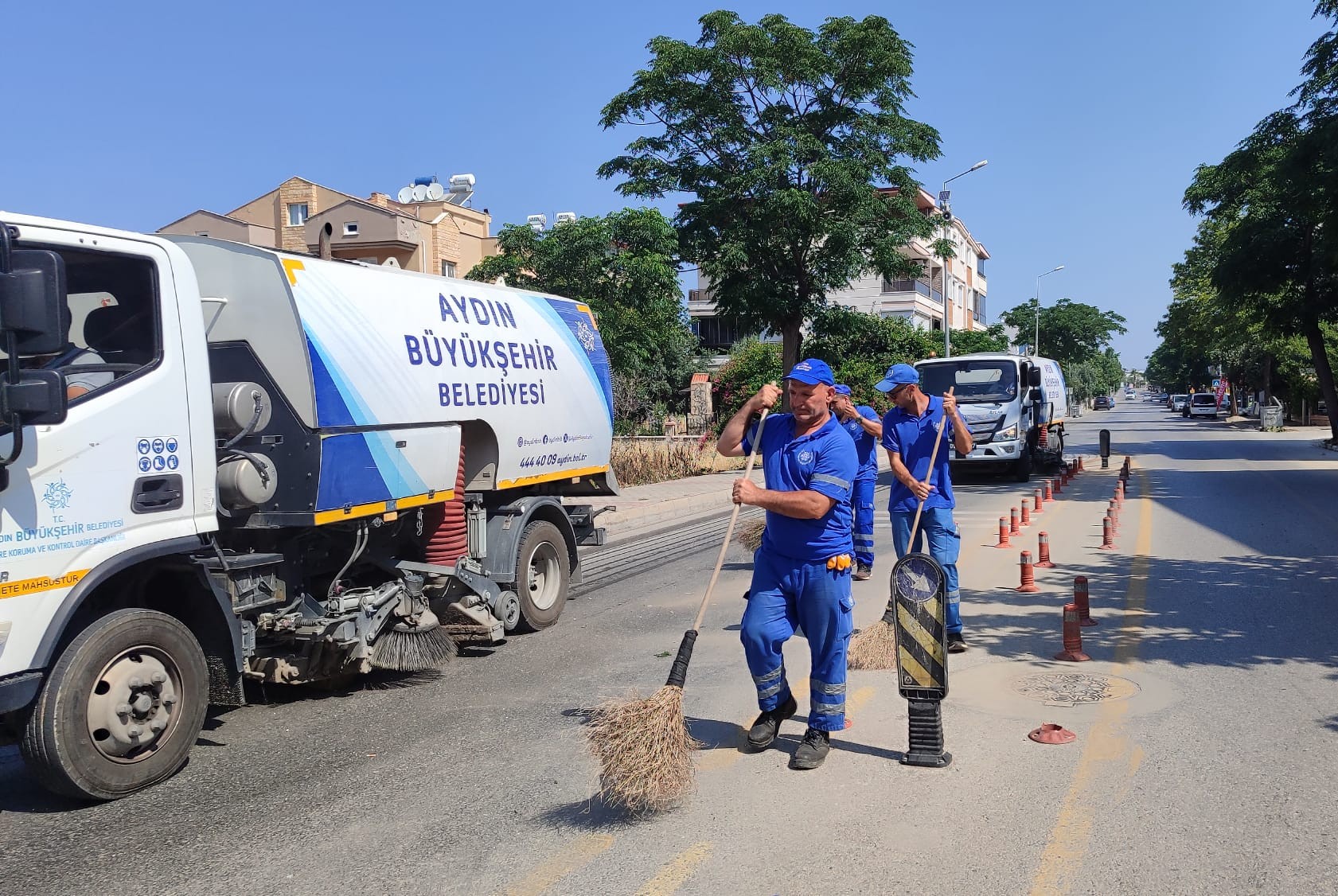 Aydın Büyükşehir Belediyesi'nden temizlik çalışması<