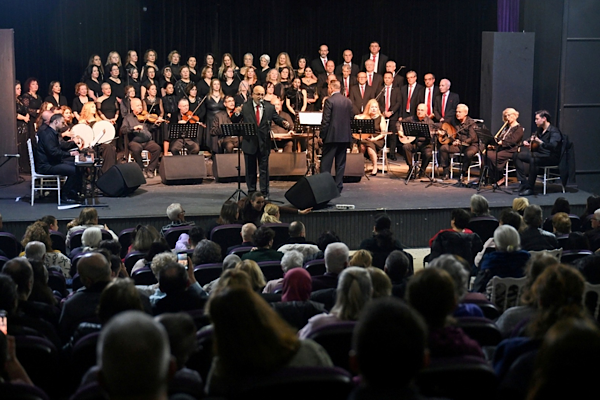 Bornova'da TSM Korosu’ndan Sevgililer Günü’ne özel konser
