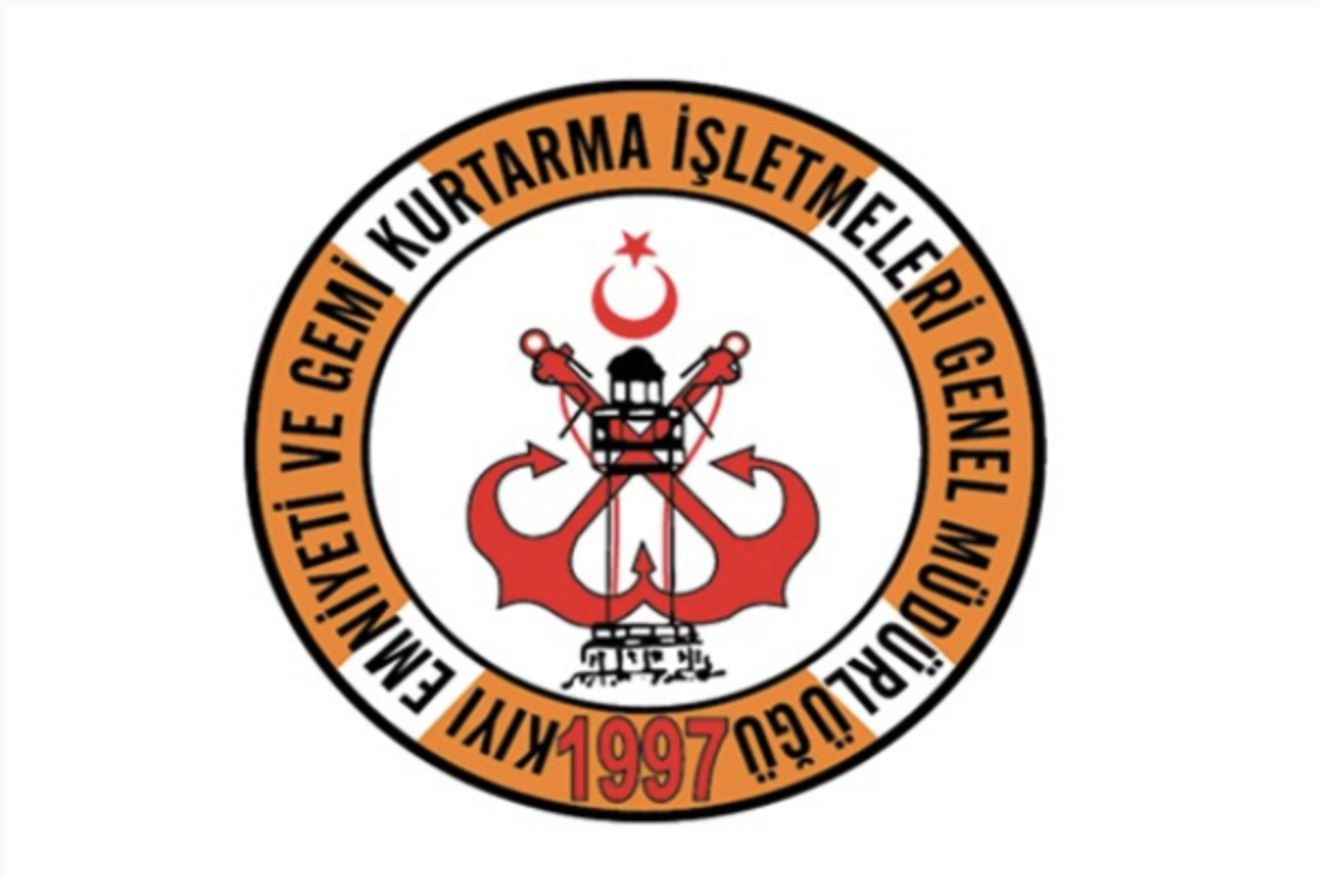 KEGM: Arnavutköy önlerinde arızalanan tekne emniyetle kurtarıldı