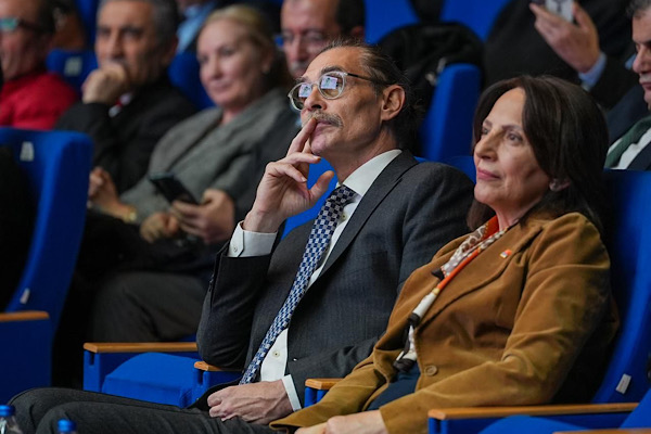 Beşikçioğlu, Ankara 2050 Çevre Düzeni Planı Tanıtım Toplantısı’na katıldı