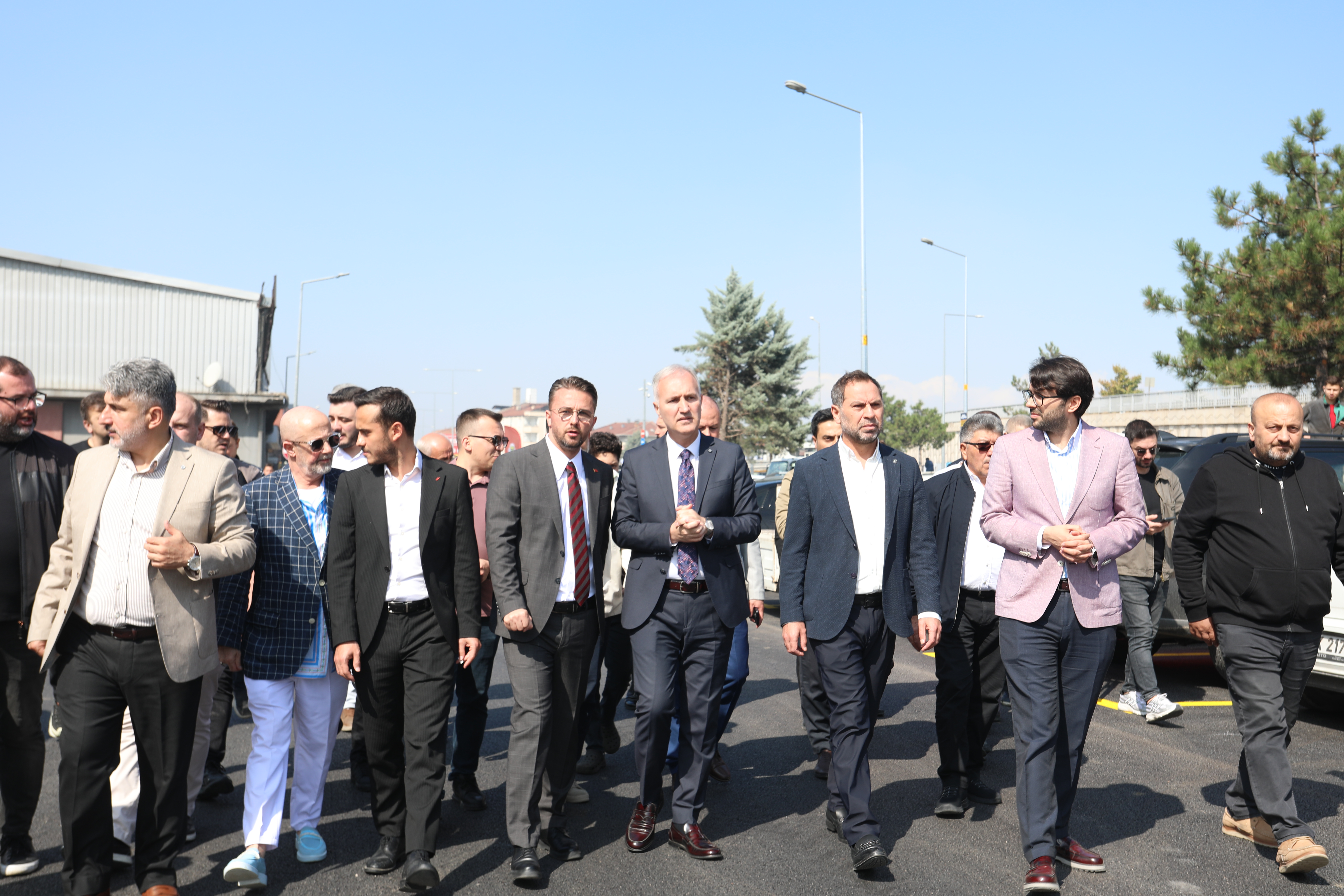 İnegöl’de mobilya sanayisine 165 araçlık otopark
