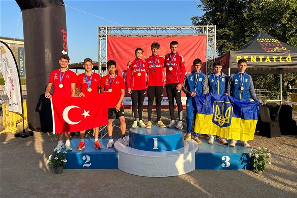 Bursa Büyükşehir Belediyesporlu Kurtulan, Avrupa üçüncüsü<