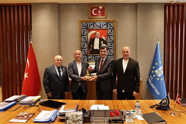 Başkan Kahveci, Gostivar heyetini ağırladı<