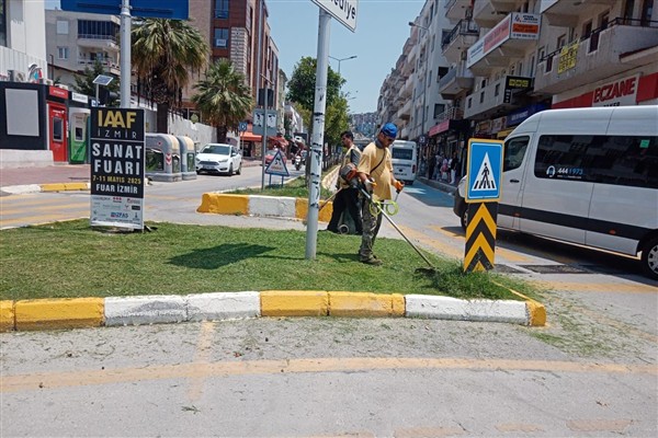 Aydın Büyükşehir Belediyesi'nden Kuşadası'nda peyzaj çalışması