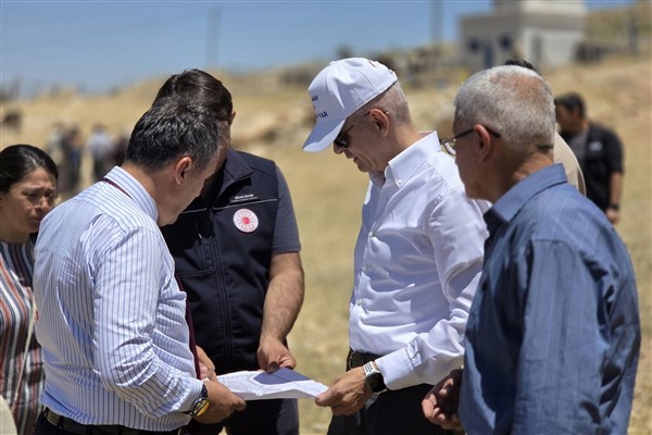 Karaman Valisi Çiçekli'den Atatürk’ün evi için yer seçimi incelemesi