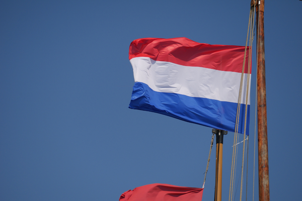 Hollanda Dışişleri Bakanı Veldkamp, Ermeni mevkidaşı Mirzoyan ile görüştü<