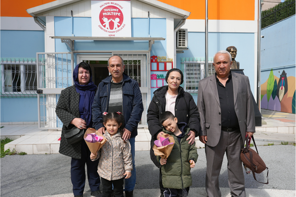 Maltepe’de kreş öğrencileri büyükleriyle bir araya geldi