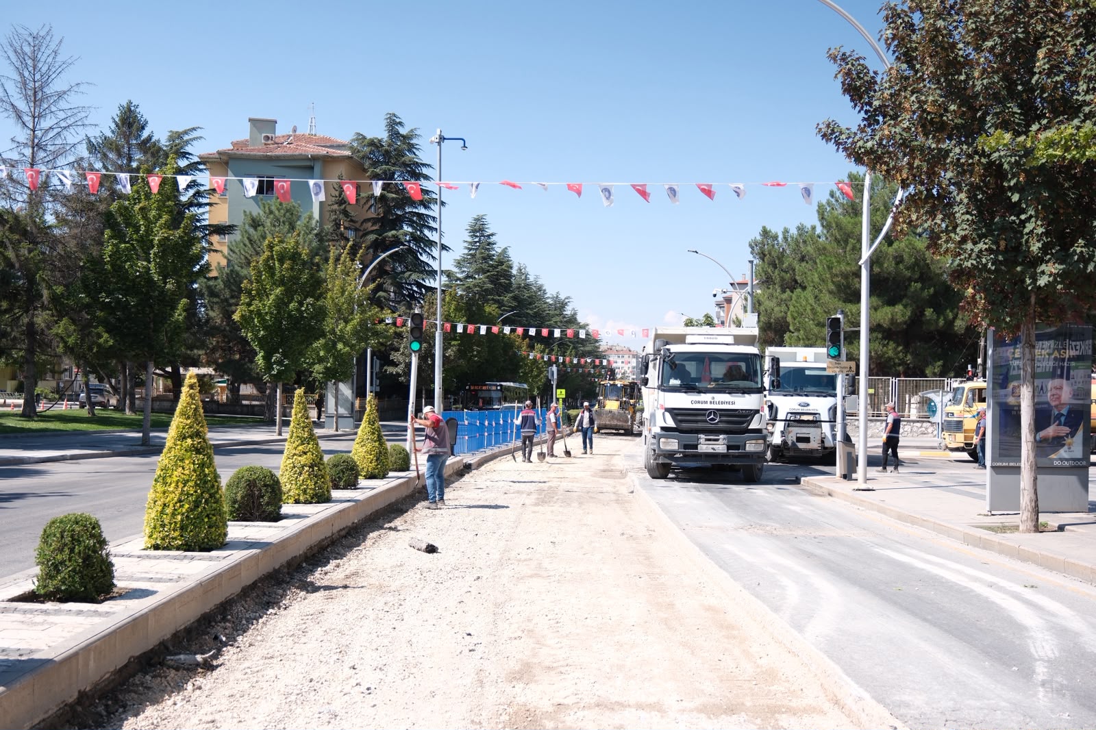 Gazi Caddesi asfalt yenileme çalışmalarında ikinci etap başladı