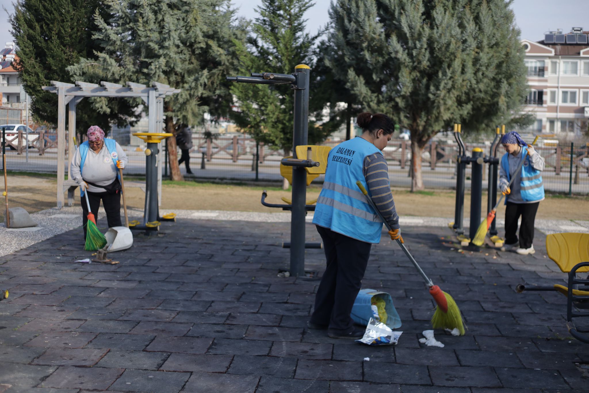 Dalaman'da temizlik çalışmaları devam ediyor